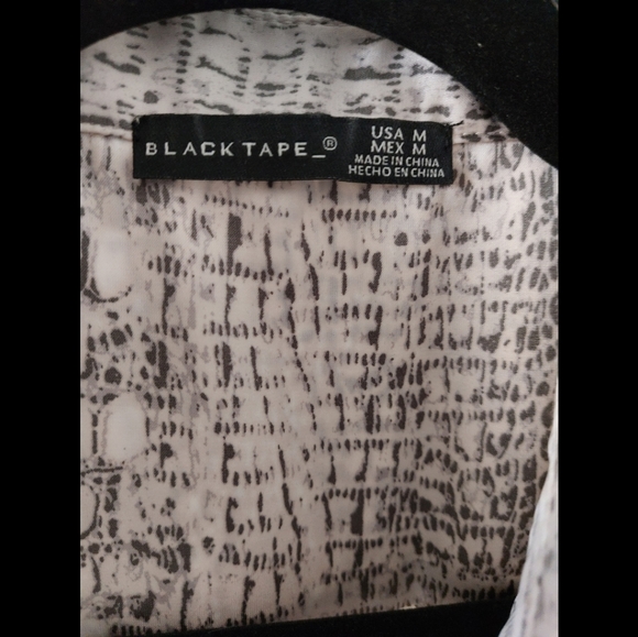 Black Tape Cream Snake Print Tunic Blouse Size M - Picture 6 of 8